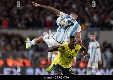 Buenos Aires, Argentina. 07th Sep, 2023. Rodrigo De Paul (No.7) of Argentina and Moisés Caicedo (No.23) of Ecuador in action during a match between Argentina and Ecuador as part of FIFA World Cup 2026 Qualifiers at Estadio Mas Monumental Antonio Vespucio Liberti. Final Score: Argentina 1:0 Ecuador Credit: SOPA Images Limited/Alamy Live News Stock Photo