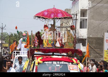 Rajkot, India. 7th September, 2023. Idols of Shri Krishna in various forms displayed at Malviya Chowk in Rajkot during Krishna Janmashtami and Rath Yatra. Credit: Nasirkhan Davi/Alamy Live News Stock Photo