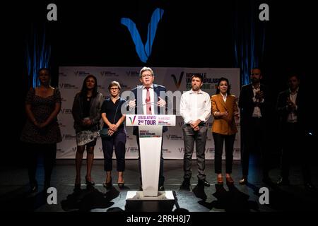 220620 -- PARIS, June 20, 2022 -- Jean-Luc Melenchon, leader of left-wing alliance NUPES la Nouvelle Union Populaire Ecologique et Sociale, delivers a speech after the second round of the French legislatives elections in Paris, France, June 19, 2022. President Emmanuel Macron s centrist alliance Ensemble is leading the French legislative elections without winning the absolute majority in the new National Assembly, French news channel BFMTV reported on Sunday. Photo by /Xinhua FRANCE-PARIS-LEGISLATIVE ELECTIONS-2ND ROUND-RESULTS XosexBouzas PUBLICATIONxNOTxINxCHN Stock Photo