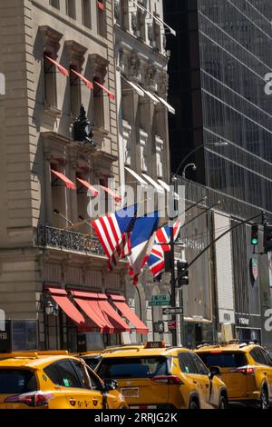 The Cartier Mansion is an iconic, luxury jewelry store on Fifth Avenue, NYC, USA Stock Photo