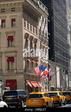 The Cartier Mansion is an iconic, luxury jewelry store on Fifth Avenue, NYC, USA Stock Photo