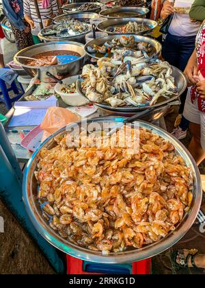 Seafood sale, market, Chinatown, Yaowarat Road, Samphanthawong neighborhood, Bangkok, Thailand, Asia Stock Photo