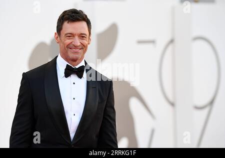 220907 -- VENICE, Sept. 7, 2022 -- Actor Hugh Jackman poses on the red carpet for the premiere of the film The Son during the 79th Venice International Film Festival in Venice, Italy, on Sept. 7, 2022.  ITALY-VENICE-79TH VENICE FILM FESTIVAL JinxMamengni PUBLICATIONxNOTxINxCHN Stock Photo