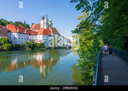 Steyr, house Bürgerspital, Saint Michael's Church, river Steyr in Steyr, Nationalpark Region, Upper Austria, Austria Stock Photo