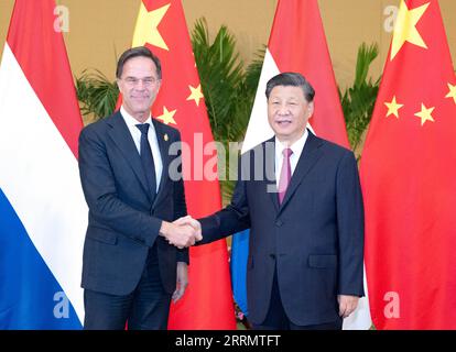 221115 -- BALI, Nov. 15, 2022 -- Chinese President Xi Jinping meets with Dutch Prime Minister Mark Rutte in Bali, Indonesia, Nov. 15, 2022.  INDONESIA-BALI-CHINA-XI JINPING-NETHERLANDS-RUTTE-MEETING YanxYan PUBLICATIONxNOTxINxCHN Stock Photo