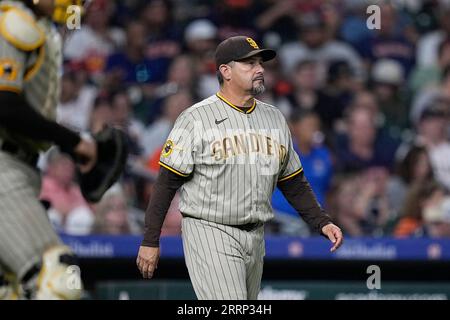 Pitching coach Ruben Niebla of the San Diego Padres looks on against  News Photo - Getty Images