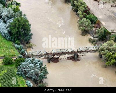 Neuseeland, schwere Überschwemmungen 230217 -- WELLINGTON, Feb. 17, 2023 -- This aerial photo provided by the New Zealand Defense Force  on Feb. 16, 2023 shows the flood scene in Hawke s Bay, New Zealand. Unprecedented floods and landslides have left eight people dead and more than 3,500 others missing as Cyclone Gabrielle lashes New Zealand s North Island this week. /Handout via Xinhua NEW ZEALAND-CYCLONE GABRIELLE-AFTERMATH NZDF PUBLICATIONxNOTxINxCHN Stock Photo