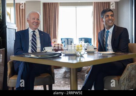 230412 -- BELFAST, April 12, 2023 -- British Prime Minister Rishi Sunak R meets with U.S. President Joe Biden in Belfast, Northern Ireland, the United Kingdom, on April 12, 2023. During his visit to Belfast on Wednesday, U.S. President Joe Biden called for the restoration of the power-sharing government in Northern Ireland. However, analysts do not expect his plea to lead to significant change. /Handout via Xinhua UK-NORTHERN IRELAND-BELFAST-U.S.-PRESIDENT-VISIT SimonxWalker/Nox10xDowningxStreet PUBLICATIONxNOTxINxCHN Stock Photo