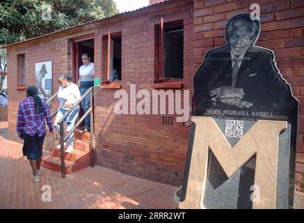 230428 -- JOHANNESBURG, April 28, 2023 -- Tourists visit the Nelson Mandela National Museum in Soweto, Johannesburg, South Africa, April 27, 2023.  SOUTH AFRICA-JOHANNESBURG-SOWETO-DAILY LIFE ZhangxYudong PUBLICATIONxNOTxINxCHN Stock Photo