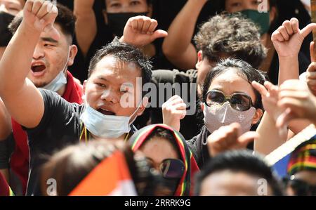 230601 -- NEW DELHI, June 1, 2023 -- People chant slogans during a protest at Jantar Mantar in New Delhi, India, May 31, 2023. Hundreds of tribals from India s Manipur on Wednesday staged a protest seeking the government s intervention in the northeastern state to contain violence and end the ongoing tensions.  INDIA-NEW DELHI-PROTEST-MANIPUR VIOLENCE JavedxDar PUBLICATIONxNOTxINxCHN Stock Photo