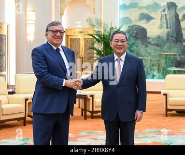 230829 -- BEIJING, Aug. 29, 2023 -- Chinese Premier Li Qiang meets with Jose Manuel Barroso, chair of the Gavi vaccine alliance, at the Great Hall of the People in Beijing, capital of China, Aug. 29, 2023.  CHINA-BEIJING-LI QIANG-GAVI VACCINE ALLIANCE-CHAIR-MEETING CN RaoxAimin PUBLICATIONxNOTxINxCHN Stock Photo