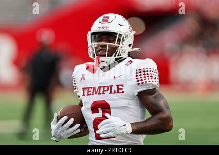 Piscataway, NJ, USA. 09th Sep, 2023. Temple Owls running back Edward Saydee (2) warms up during the NCAA football game between the Temple Owls and the Rutgers Scarlet Knights at SHI Stadium in Piscataway, NJ. Mike Langish/CSM/Alamy Live News Stock Photo