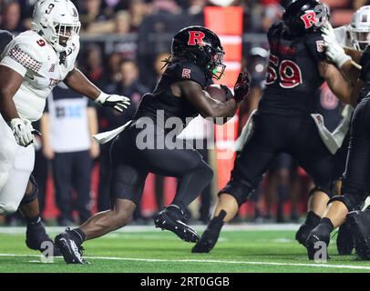 Piscataway, NJ, USA. 09th Sep, 2023. Rutgers Scarlet Knights running back Kyle Monangai (5) during the NCAA football game between the Temple Owls and the Rutgers Scarlet Knights at SHI Stadium in Piscataway, NJ. Mike Langish/CSM/Alamy Live News Stock Photo