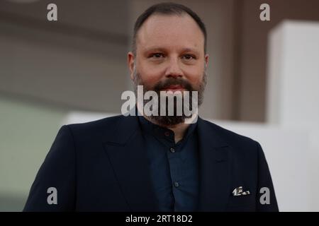 Venice, Italy. 09th Sep, 2023. VENICE, ITALY - SEPTEMBER 09: Yorgos Lanthimos attends a red carpet ahead of the closing ceremony at the 80th Venice International Film Festival on September 09, 2023 in Venice, Italy. (Photo by Luca Carlino/NurPhoto)0 Credit: NurPhoto SRL/Alamy Live News Stock Photo