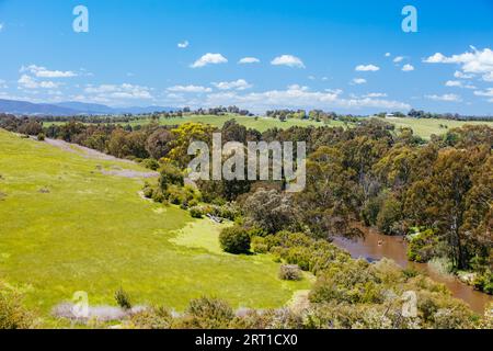 Mount Lofty Circuit Walk in Warrandyte State Park on a hot spring day in Wonga Park, Melbourne, Victoria, Australia Stock Photo