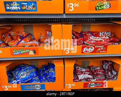Augusta, United States. 29th Aug, 2023. Bags of candy are on sale at a Walmart store in Augusta, Maine on Aug. 29, 2023. The bags include Reese's, Kit Kat, Almond Joy, Mounds, Hershey's Kisses and PayDay candy. Halloween is a celebration observed in many countries on 31 October. (Photo by Samuel Rigelhaupt/Sipa USA) For editorial news use only. Credit: Sipa USA/Alamy Live News Stock Photo