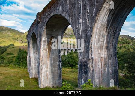 Glenfinnan Viaduct, iconic 1901 railway with a curving, 21-arch span, featured in several Harry Potter movies, Glenfinnan, West Highlands, Scotland Stock Photo