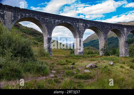 Glenfinnan Viaduct, iconic 1901 railway with a curving, 21-arch span, featured in several Harry Potter movies, Glenfinnan, West Highlands, Scotland Stock Photo