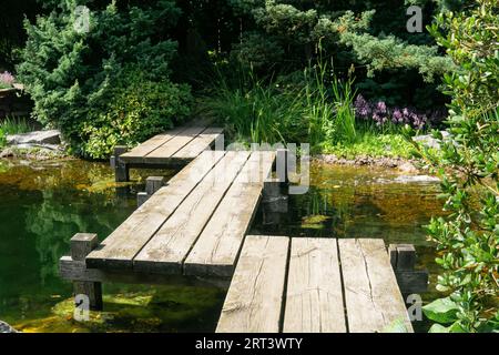 zigzag-bridge-over-a-pond-in-a