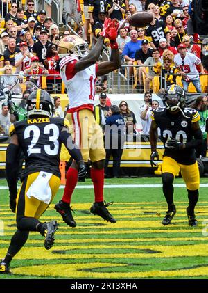 Pittsburgh Steelers wide receiver Brandon Johnson (89) leaves the field ...
