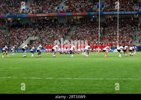 Bordeaux, France. 10th Sep, 2023. BORDEAUX, FRANCE - SEPTEMBER 10: Haka of Fiji during the Rugby World Cup France 2023 match between Wales and Fiji at Stade de Bordeaux on September 10, 2023 in Bordeaux, France. (Photo by Hans van der Valk/Orange Pictures) Credit: Orange Pics BV/Alamy Live News Stock Photo