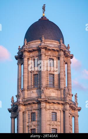 Altes Stadthaus (Old City Hall) in Berlin at sunset with pink clouds Stock Photo