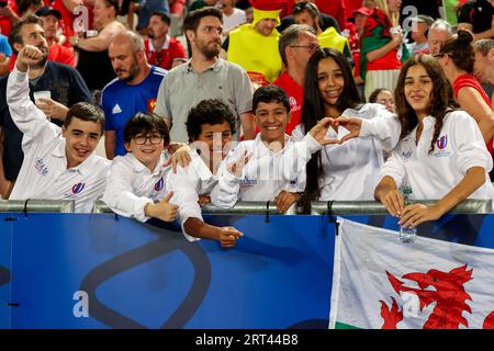 Bordeaux, France. 10th Sep, 2023. BORDEAUX, FRANCE - SEPTEMBER 10: Fans and Supporters during the Rugby World Cup France 2023 match between Wales and Fiji at Stade de Bordeaux on September 10, 2023 in Bordeaux, France. (Photo by Hans van der Valk/Orange Pictures) Credit: Orange Pics BV/Alamy Live News Stock Photo