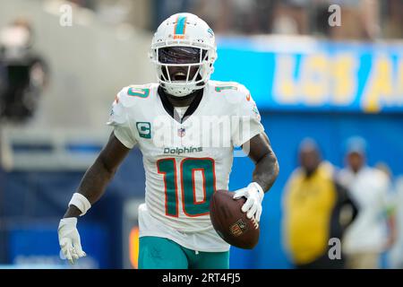 Miami Gardens, Florida, USA. 23rd Oct, 2022. October 23rd, 2022 Miami  Dolphins wide receiver Tyreek Hill (10) during Pittsburgh Steelers vs Miami  Dolphins in Miami Gardens, FL. Jake Mysliwczyk/BMR (Credit Image: ©