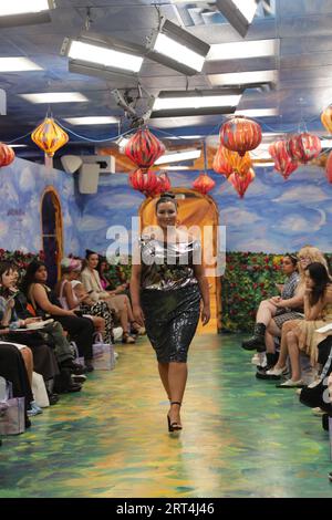 Ny, USA. 8th Sep, 2023. Fifth Avenue, New York, USA, September 08, 2023 - Love Is Wonderland by Gita Omri Brown (Gita Omri) Today at the New York Fashion Week, runway show. Fifth Avenue, New York City. Photo: Giada Papini Rampelotto/EuropaNewswire (Credit Image: © Luiz Rampelotto/ZUMA Press Wire) EDITORIAL USAGE ONLY! Not for Commercial USAGE! Stock Photo
