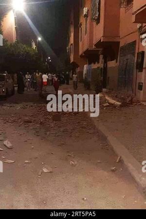 230909 -- MARRAKESH, Sept. 9, 2023  -- This photo taken on Sept. 9, 2023 shows debris on a street after a 6.8-magnitude earthquake in Marrakesh, Morocco. The death toll from a strong earthquake that struck Morocco Friday night has risen to 820, said the country s Interior Ministry on Saturday. The earthquake has also injured at least 672, according to the latest update from the ministry. A 6.8-magnitude earthquake hit Morocco Friday at 11:11 p.m. local time 2211 GMT at a depth of 18.5 km, said the U.S. Geological Survey.  SPOT NEWS MOROCCO-MARRAKESH-EARTHQUAKE-AFTERMATH Xinhua PUBLICATIONxNOTx Stock Photo