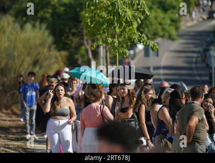 Candidates during the auditions for Operación Triunfo 'OT' 2023 in the  capital. On September 11, 2023 in Malaga, (Andalusia, Spain). Thousands of  people gathered today at La Caja Blanca, in Teatinos, to