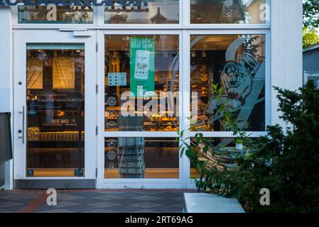 Binz auf Ruegen,Germany - August 13 ,2023:Empty bakery before opening on a sunday morning Stock Photo