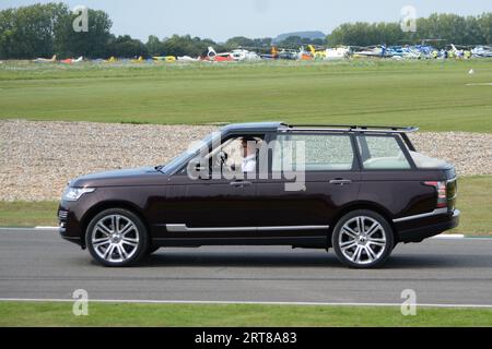 2015 Range Rover State Review vehicle - official vehicle of HM Queen ...