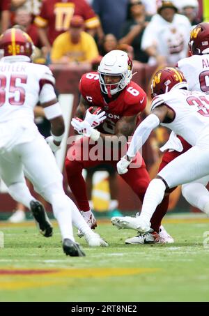 Arizona Cardinals running back James Conner 6 runs during an