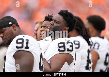 Las Vegas Raiders defensive tackle Byron Young #93 plays during pre-season  NFL football game against the San Francisco 49ers Sunday, Aug. 13, 2023, in Las  Vegas. (AP Photo/Denis Poroy Stock Photo - Alamy