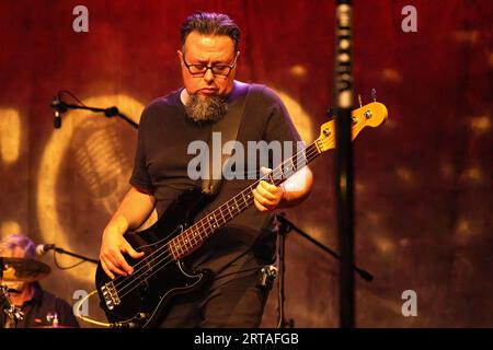 Bassist Miguel DeJesus of Smalltown Poets performing live for Eddie Owen Presents at the Red Clay Music Foundry in Duluth, Georgia. (USA) Stock Photo