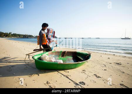 Koh Yao, Thailand; 1st January, 2023: A fisherman preparing his boat to go fishing for squid at night. Stock Photo