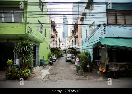 Bangkok, Thailand; 1st January 2023: Streets of the neighborhoods on the outskirts of the city center of Bangkok. Stock Photo