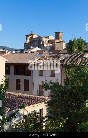 Europe, Spain, Navarre, Estella-Lizarra, Views across the Town to the Church of St Michael (Iglesia de San Miguel) Stock Photo