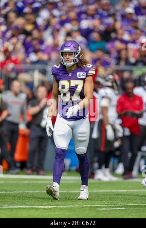 Minnesota Vikings tight end T.J. Hockenson (87) walks off the field after  an NFL football game against the Chicago Bears, Sunday, Jan. 8, 2023, in  Chicago. (AP Photo/Kamil Krzaczynski Stock Photo - Alamy