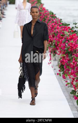 Model Liya Kebede walks on the runway at the Tory Burch fashion show during  Spring/Summer 2022 Collections Fashion Show at New York Fashion Week in New  York, NY on Sept. 12, 2021. (