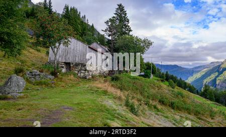 Kjeaasen (Kjeåsen) - a remote site at the bottom of Simadalsfjord in ...