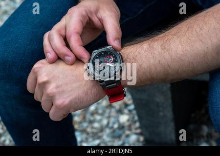 Casio G-Shock MT-G MTG-B2000BDE-1A Stock Photo - Alamy