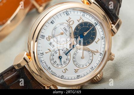 IWC Da Vinci Perpetual Calendar IW392101 Stock Photo - Alamy
