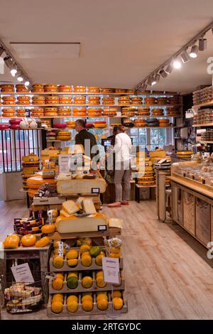 Käseladen Zuivelhoeve in Utrecht, Holland, Niederlande, Europa Stock Photo