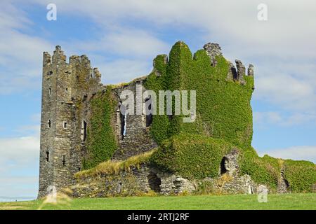 Ballycarbery Castle is a castle 3 miles from Cahersiveen, County Kerry, Ireland Stock Photo