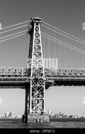 One of the pillars of Williamsburg Bridge in Manhattan, New York City Stock Photo