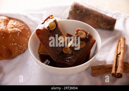 Dulce de Calabaza. Mexican dessert whose main ingredients are pumpkin and piloncillo, also known as Chacualole, Xacualole or Calabaza en Tacha, widely Stock Photo