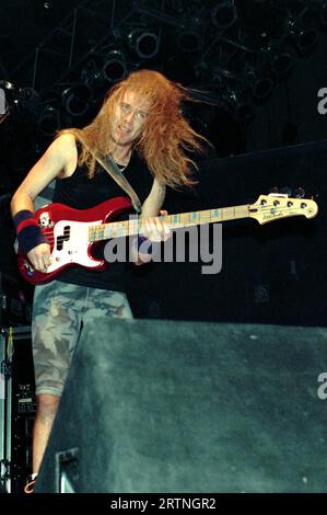 Milan Italy  1993-11-18: Billy Sheehan bassist of the Mr.Big group in concert at the Palatrussardi Stock Photo