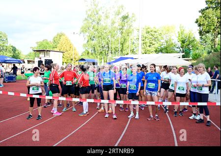 5. AOK PLUS – Firmenlauf des Europamarathon Görlitz-Zgorzelec e.V. im Stadion der Freundschaft. Görlitz,13.09.2023 Stock Photo